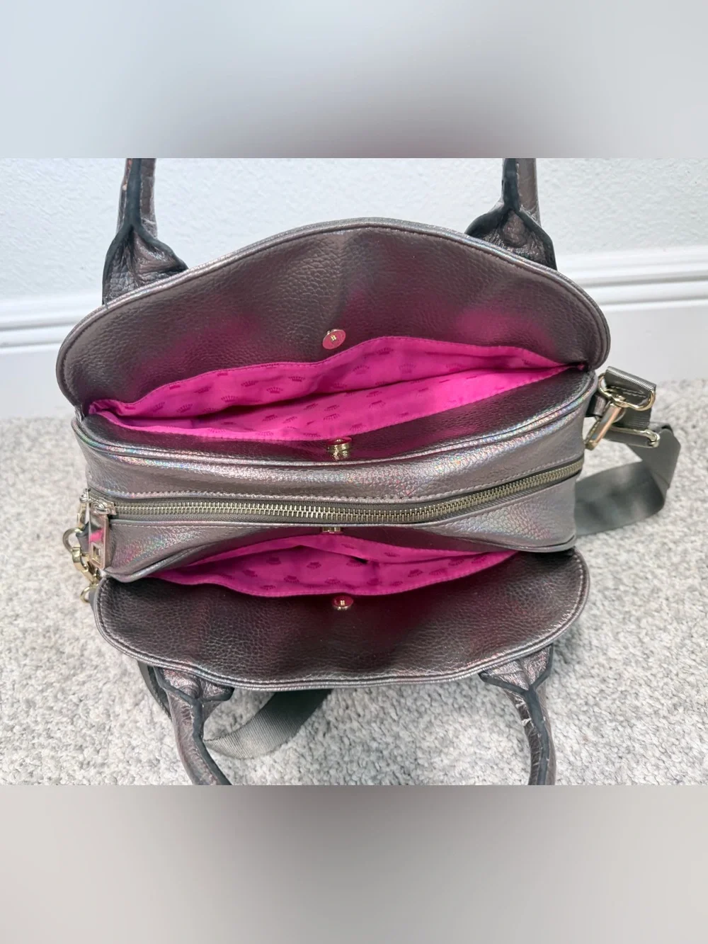 Juicy Couture Holographic Silver Heart Lock Satchel Crossbody Y2K